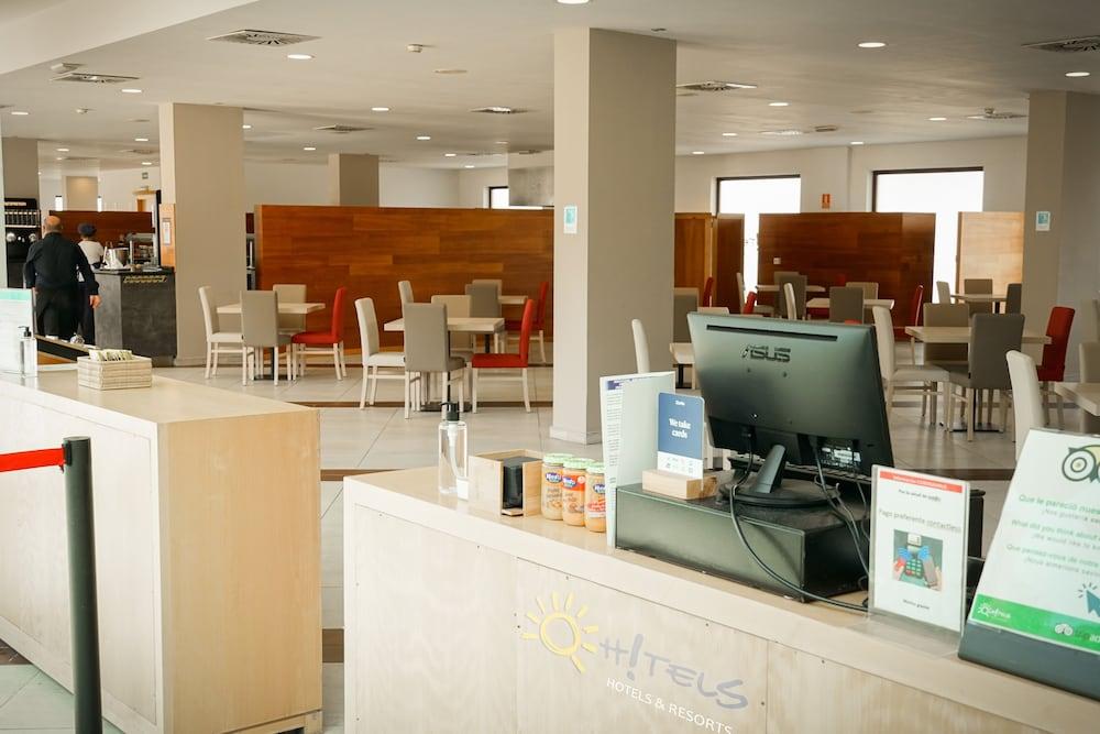 Ohtels Campo De Gibraltar 호텔 La Línea de la Concepción 외부 사진