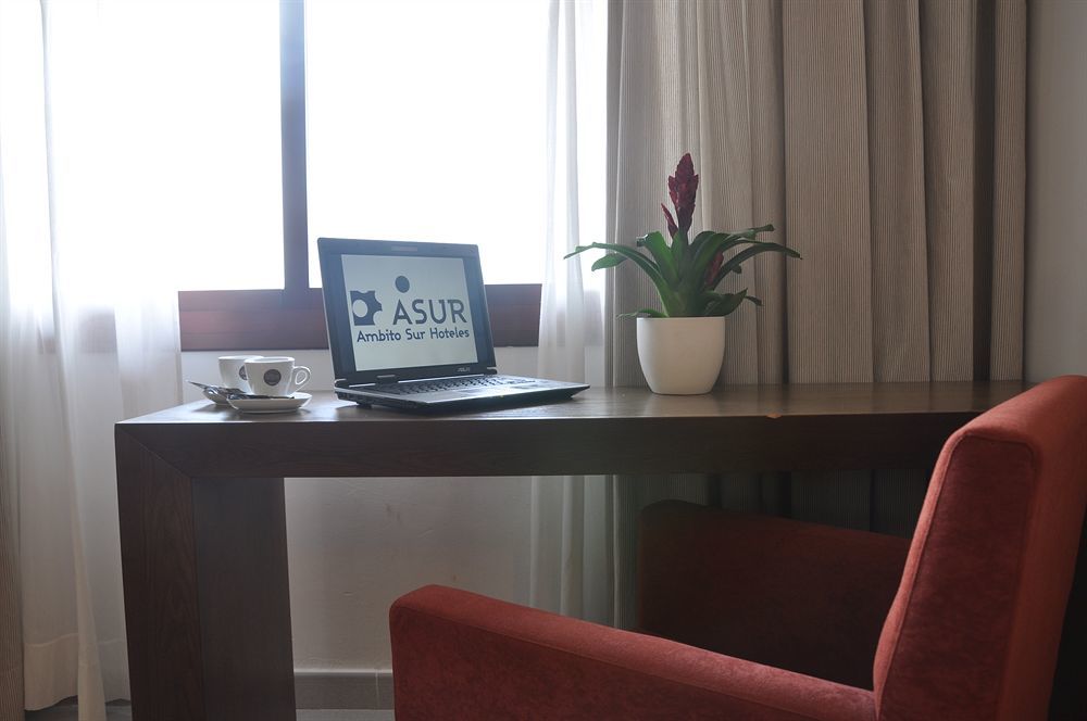 Ohtels Campo De Gibraltar 호텔 La Línea de la Concepción 외부 사진